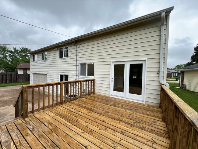Building Photo - 2510 Woodsage Dr