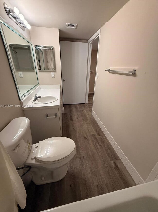 Building Photo - 9511 Weldon Cir