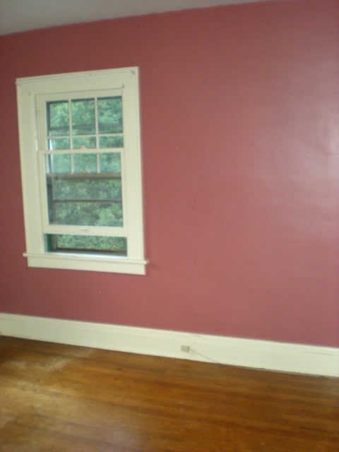 third bed smallest - 135 Roney Rd