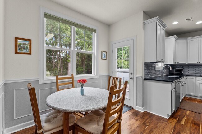 Building Photo - Newly built and beautiful property located...