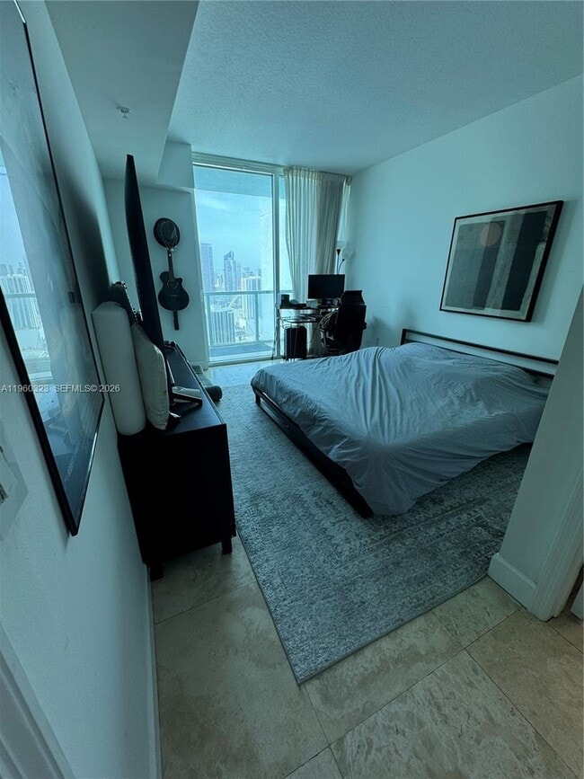 Building Photo - 1900 N Bayshore Dr