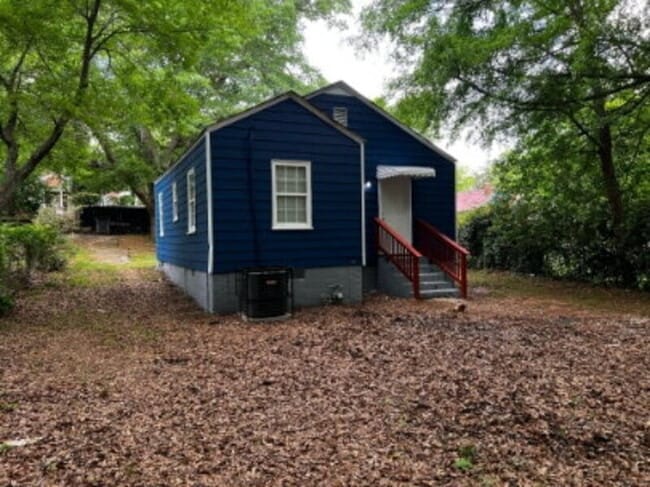 Building Photo - 511 Alford St