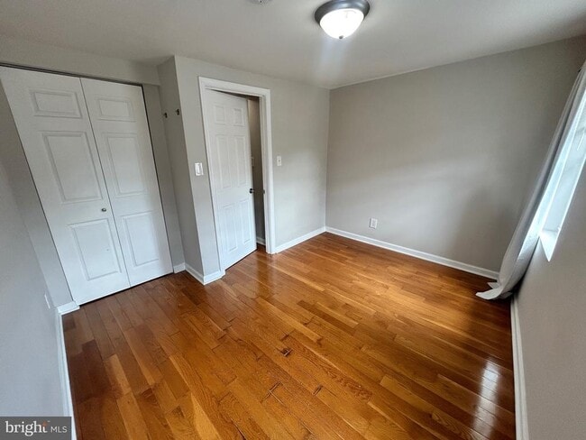 Building Photo - 40 E Barney St