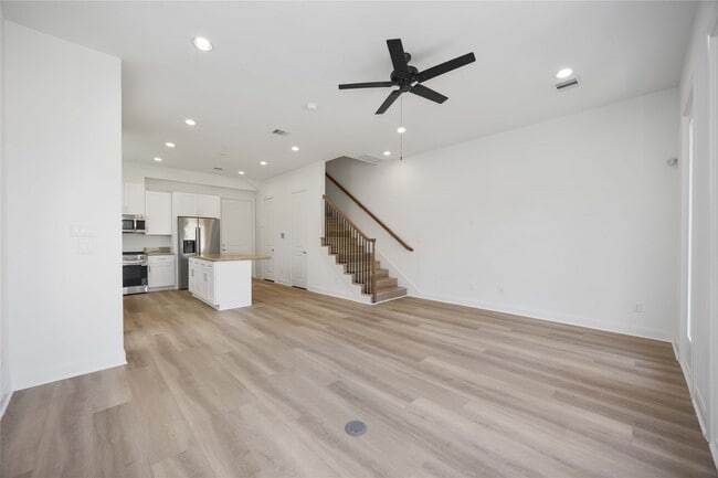 Building Photo - 5117 Briscoe St