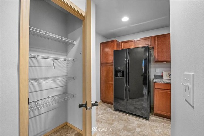Building Photo - Beautifully Updated 3 Bed, 2.5 Bath Townhome in Monroe