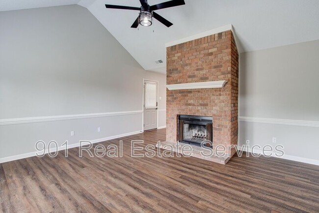 Building Photo - 6934 Southknoll Ave
