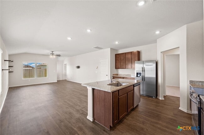 Building Photo - 529 Havarti Wy