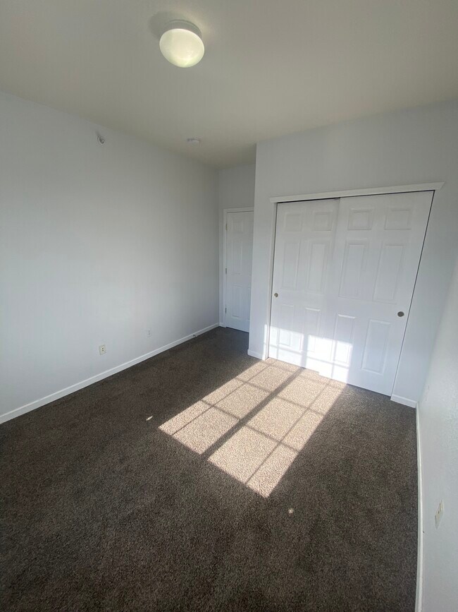 Building Photo - 4451 S Ammons St