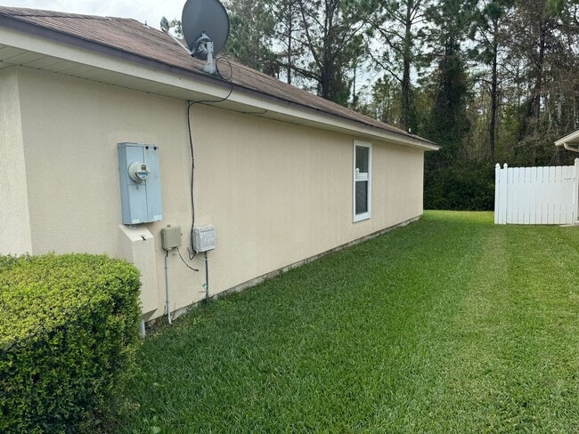 Building Photo - Home For Rent