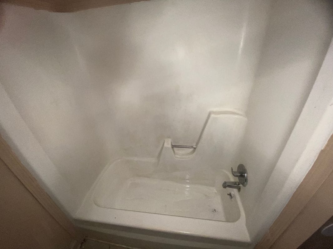 Building Photo - 1505 Camelot Dr