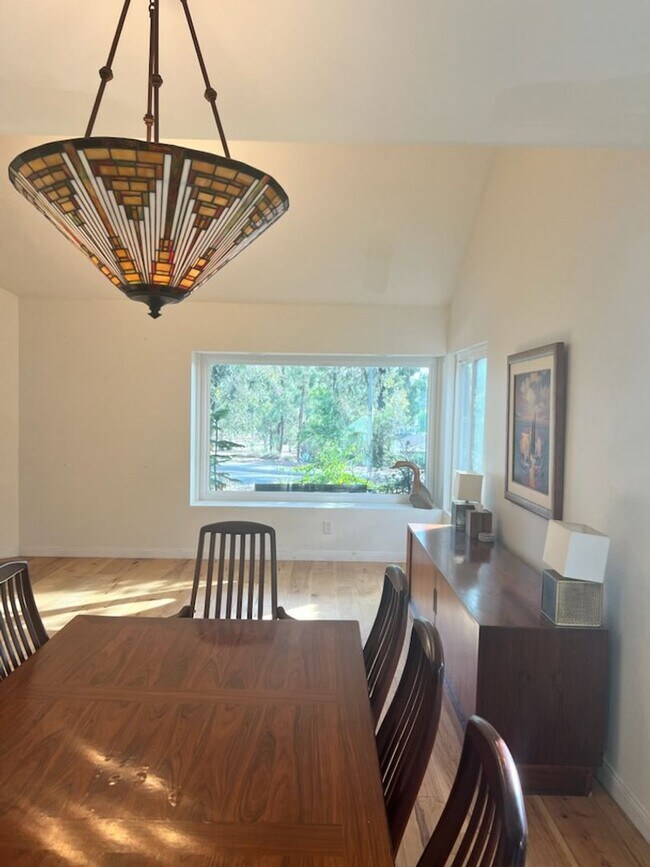 Building Photo - 4 Bedroom/3 Bath House in the hills of Rancho San Diego/El Cajon