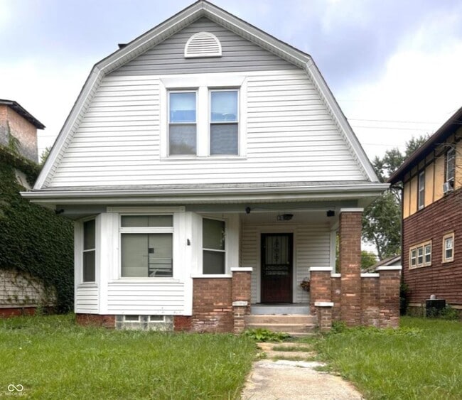 Primary Photo - 34 N Drexel Ave