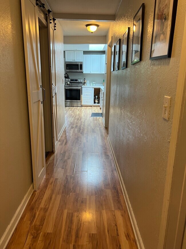 Building Photo - 2344 Northlake Way NW