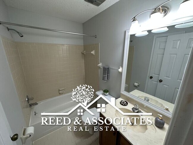 Building Photo - Collierville Townhouse Located on Corner Lot!