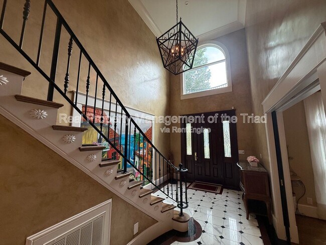 Building Photo - 10 Postbridge Ct