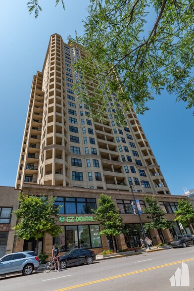 Building Photo - 1464 S Michigan Ave