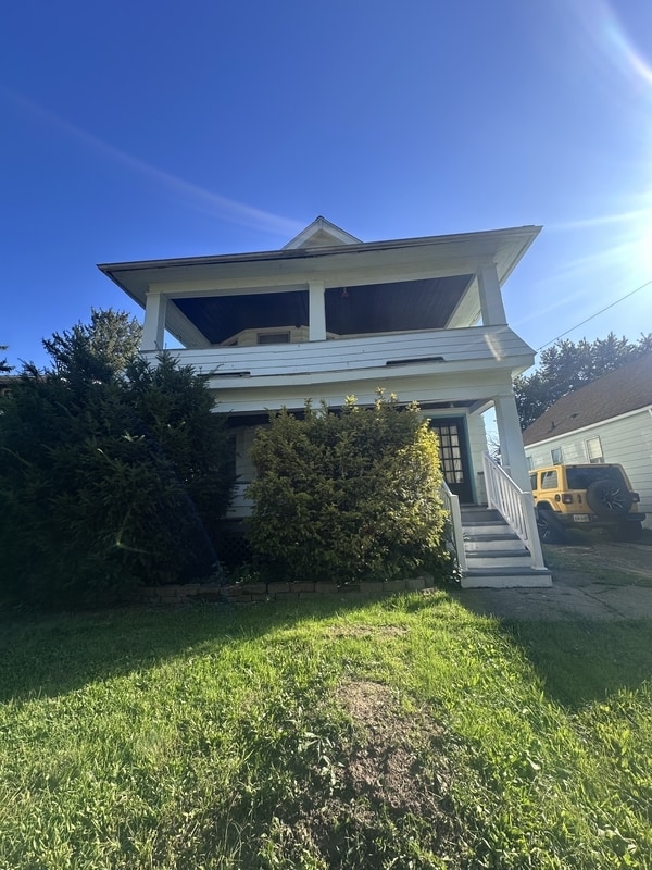 Building Photo - 10323 Linnet Ave