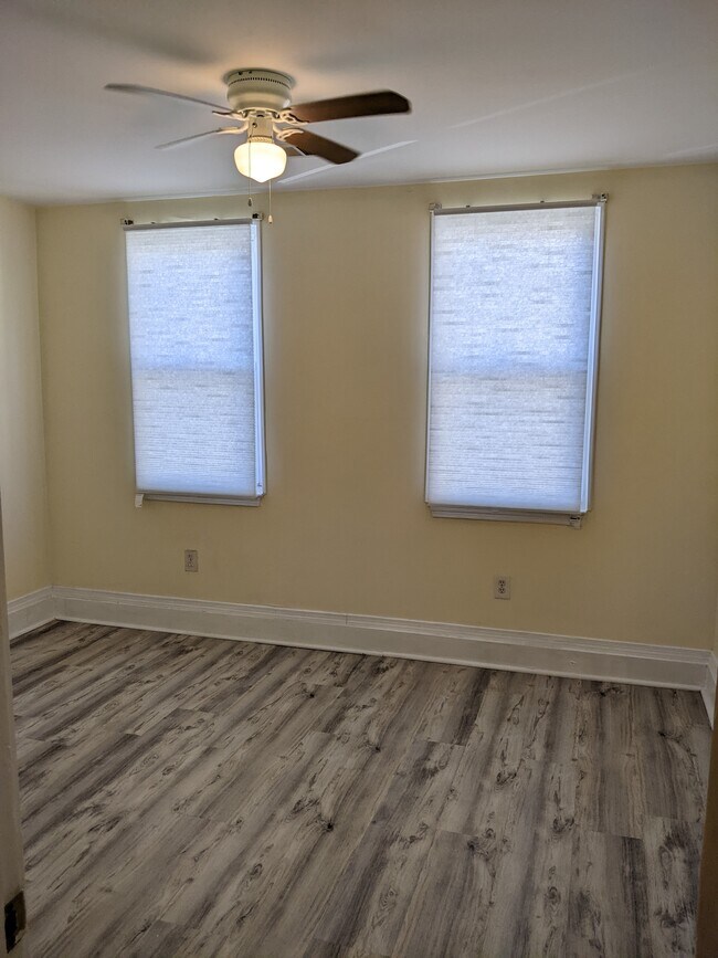 Building Photo - 700 McCabe Ave