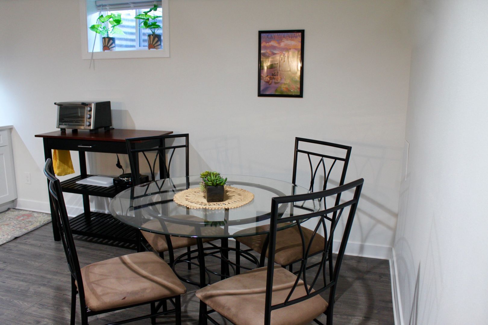 Building Photo - 535 Perry St