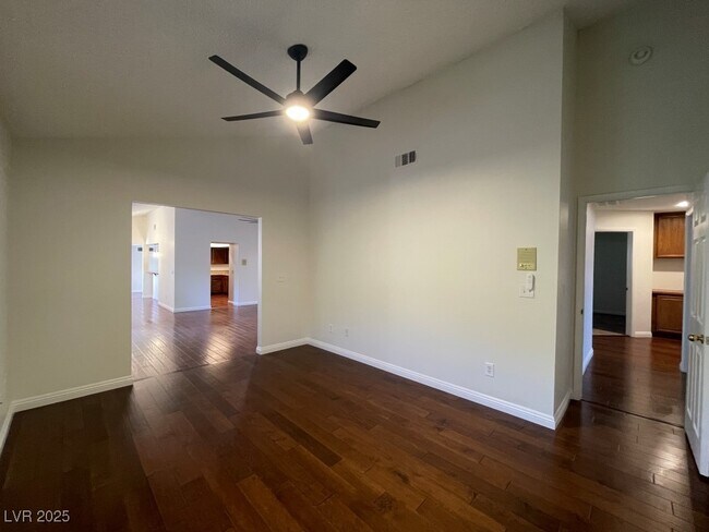 Building Photo - 579 Cervantes Dr