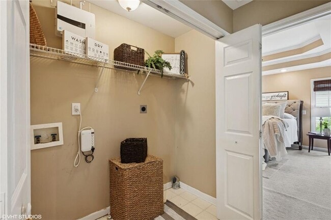 Building Photo - 230 Bluff Oak Dr