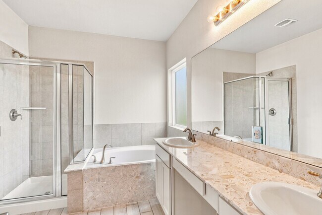 Building Photo - 13322 Sea Breeze Dr