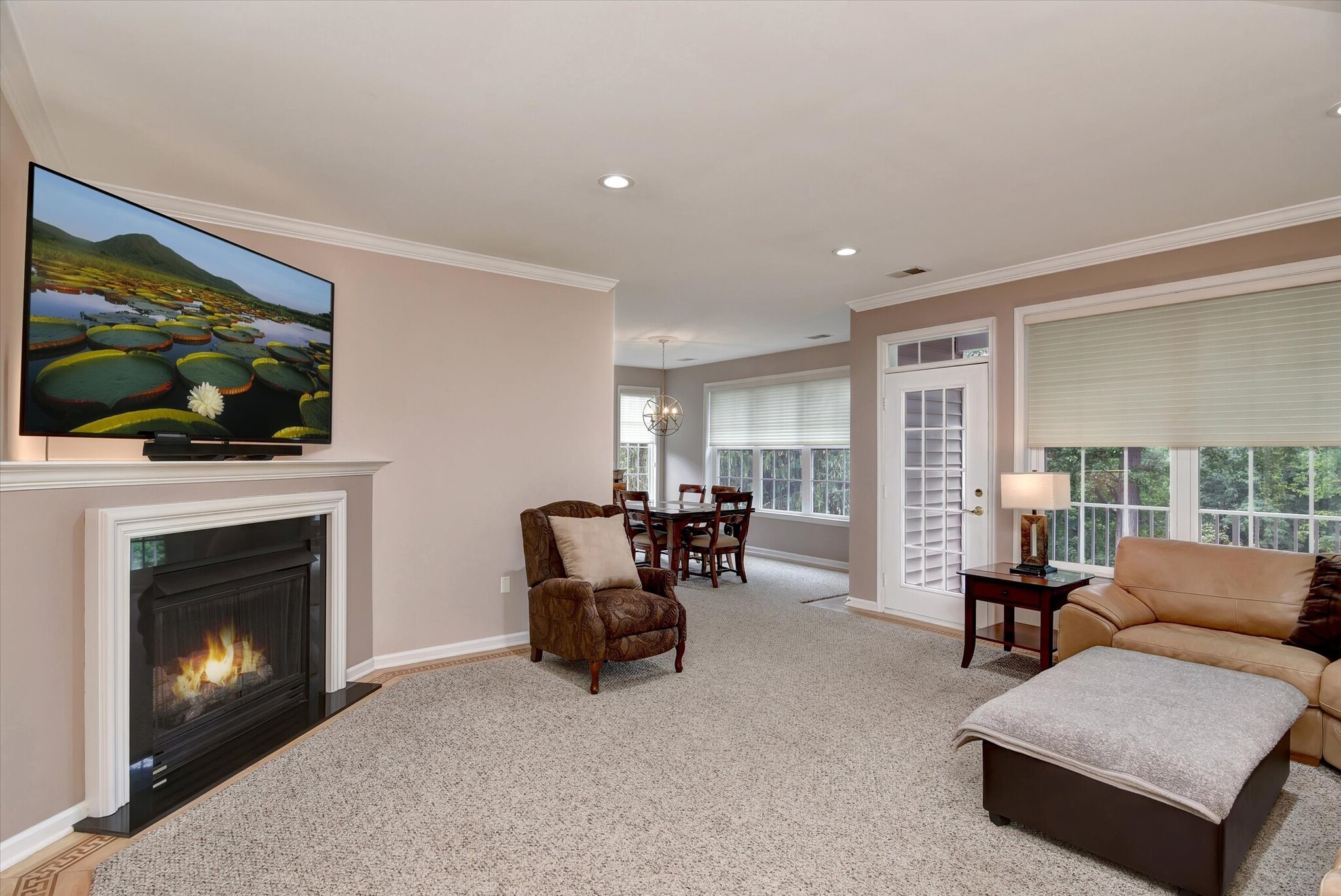 Building Photo - 594 Saint Andrews Pl