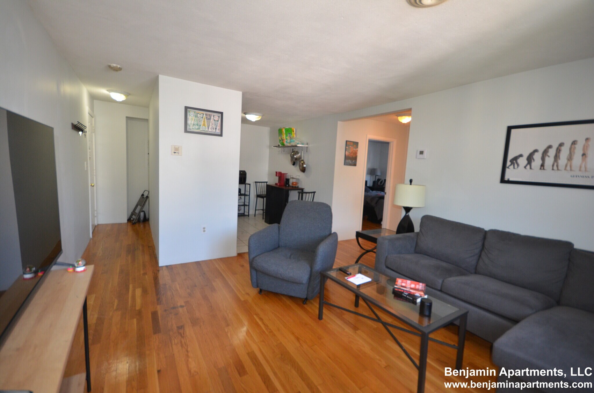 Building Photo - 385 Dorchester St