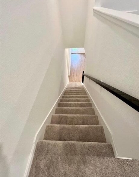 Building Photo - 27007 Aurora Gdn Ln