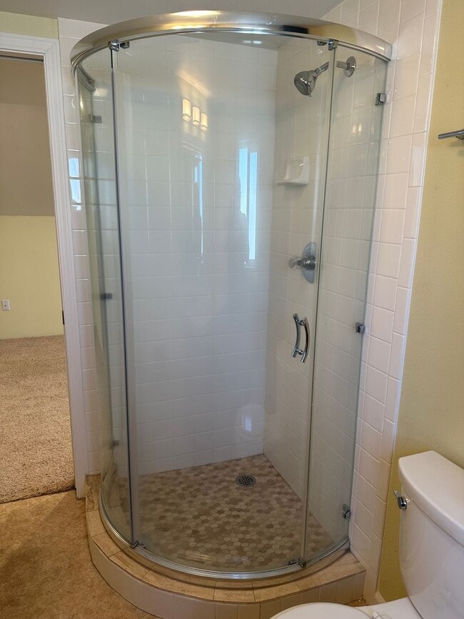 Building Photo - Updated 1 bed, 1 bath in Eugene!