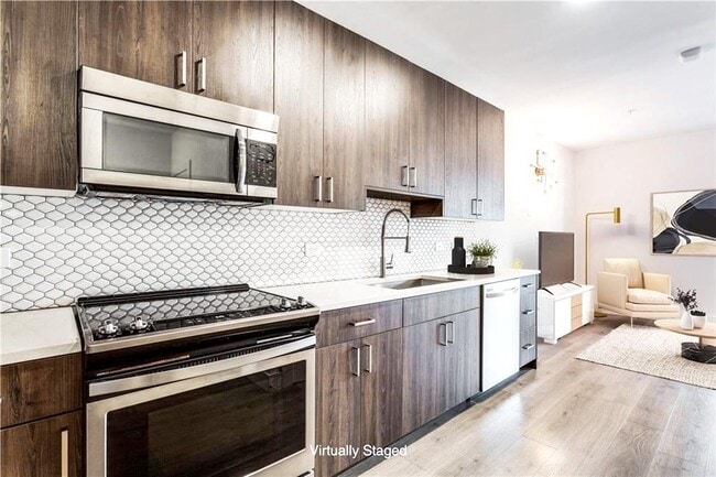 Building Photo - 2213 Poquito St