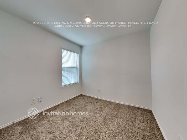 Building Photo - 2928 Greenhorn Ave