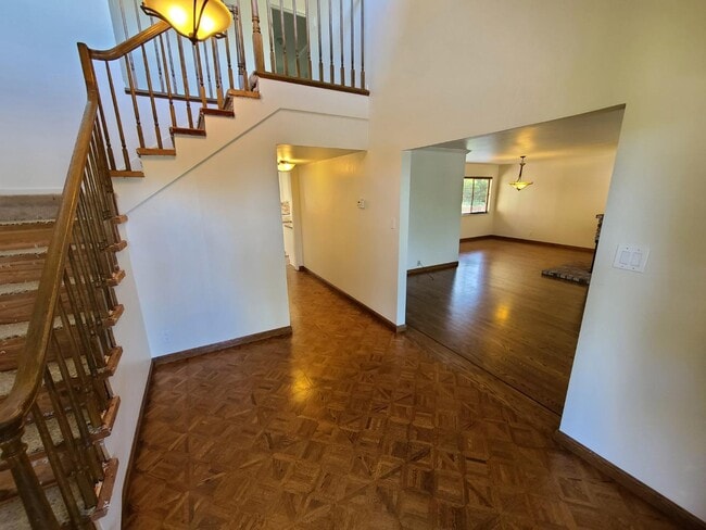 Building Photo - 717 Melissa Ct