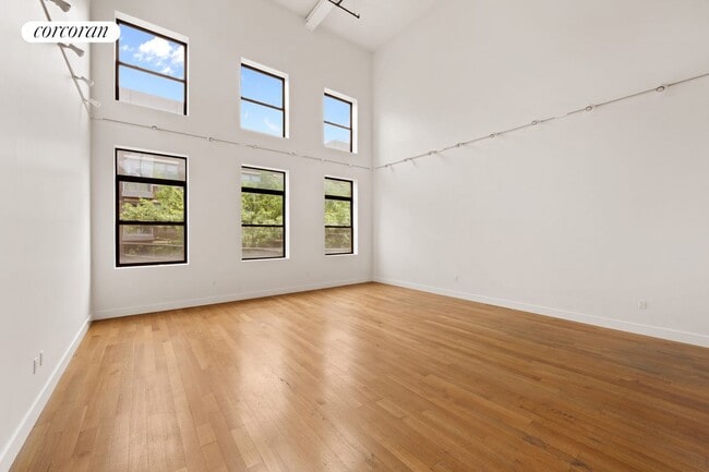 Primary Photo - 241 Bedford Ave