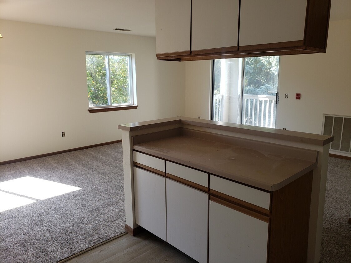 Building Photo - 934 Rockefeller Ln