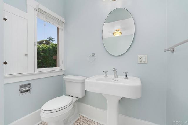 Building Photo - 1648 Camino Del Mar