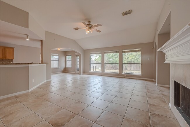 Building Photo - 8714 Pleasantbrook Dr