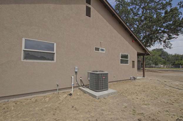 Building Photo - 8435 Buena Vista Ave