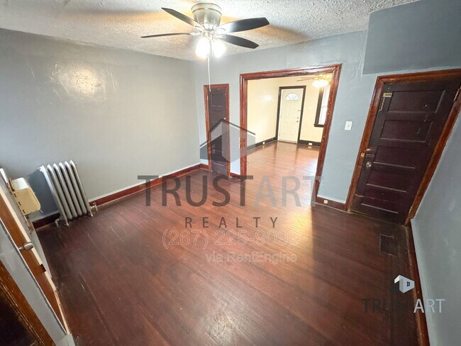 Building Photo - 5719 N Howard St