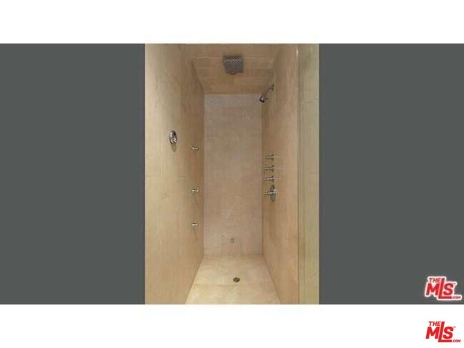 Building Photo - 1466 Bel Air Rd