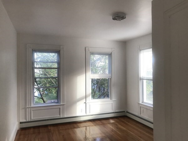 Building Photo - 29R Tremont St
