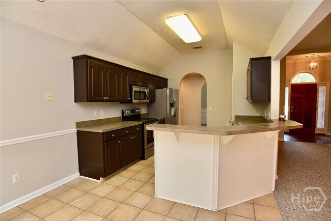 Building Photo - 121 Laurenburg Dr