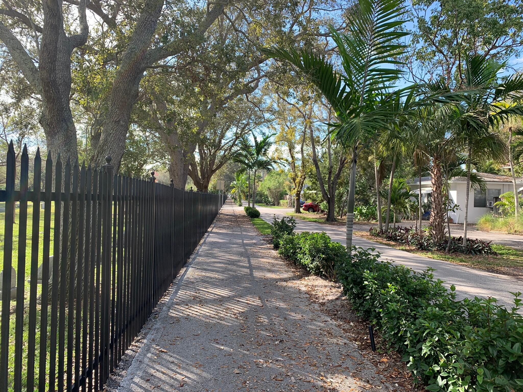 Surrounding Area - 921 SE 13th St