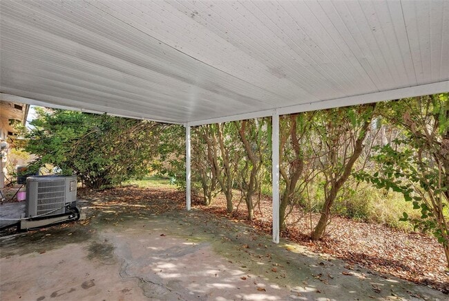 Building Photo - Comfortable & Spacious 3BR Condo with Built-In Closets and Backyard Patio in Tavares Community