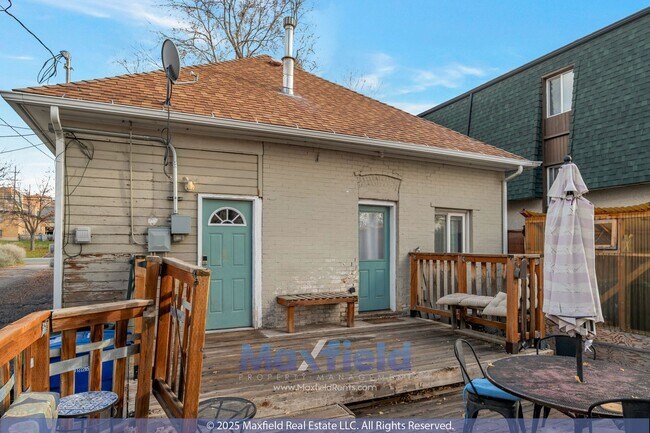 Building Photo - 712 S 900 E