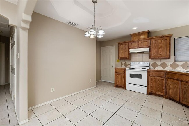 Building Photo - 1505 Nassau St