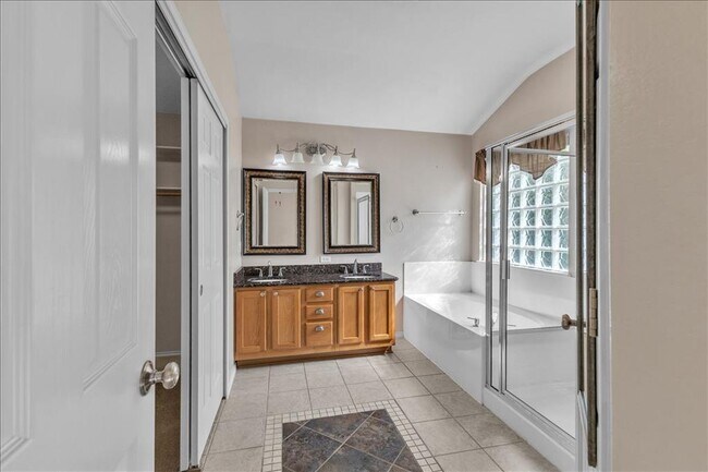 Building Photo - 3531 Roberto Clemente Ln