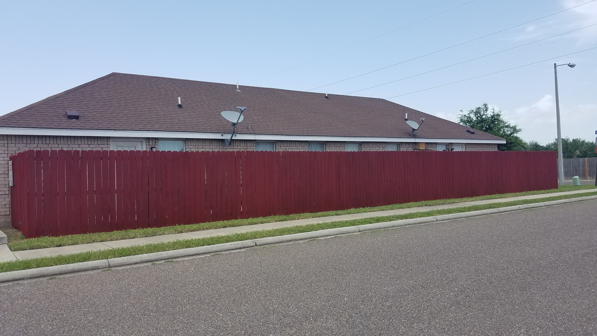 Building Photo - 3706 Wyndham Ave