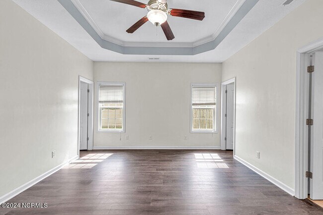 Building Photo - 402 Derrick Dr