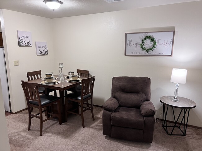 Dining room - 2640 Fairway Dr